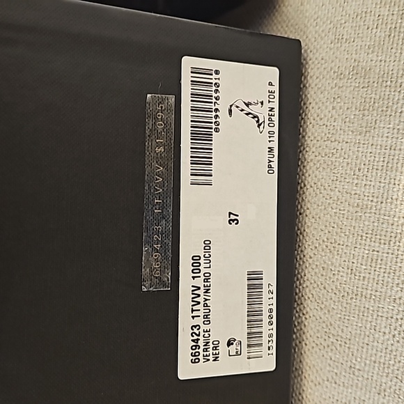 YSL Patent Heels - Picture 9 of 10